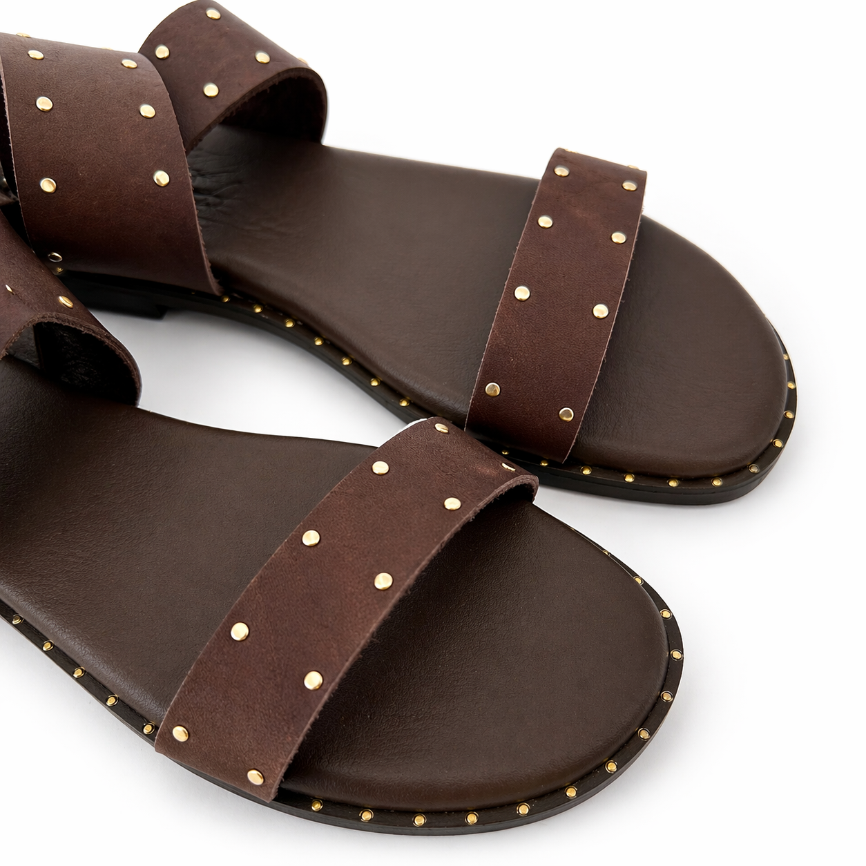 Sandalia NOA. Marrón