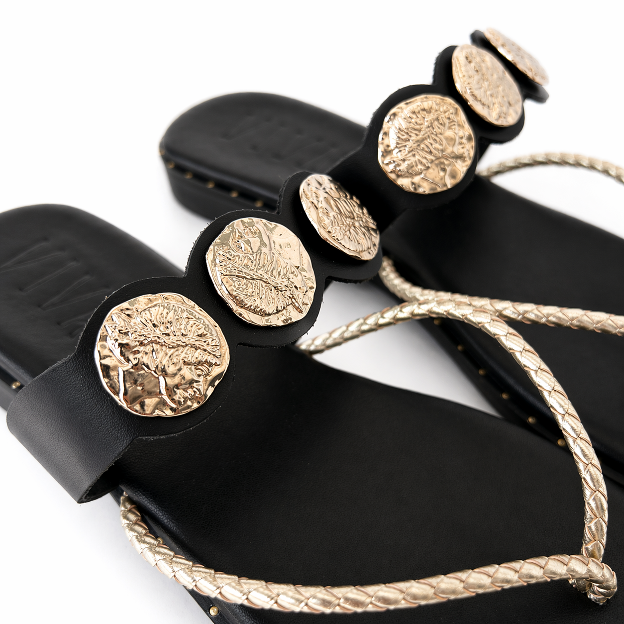 Sandalia BERTA. Negro