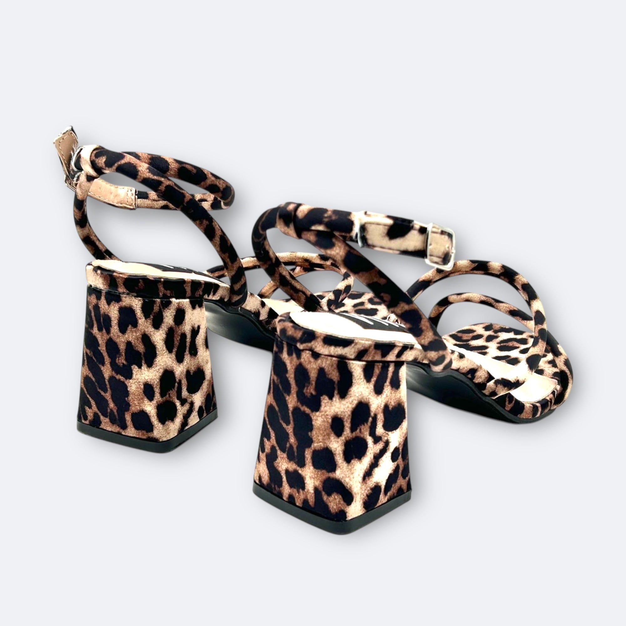 SAMANTA - TACÓN LEOPARDO