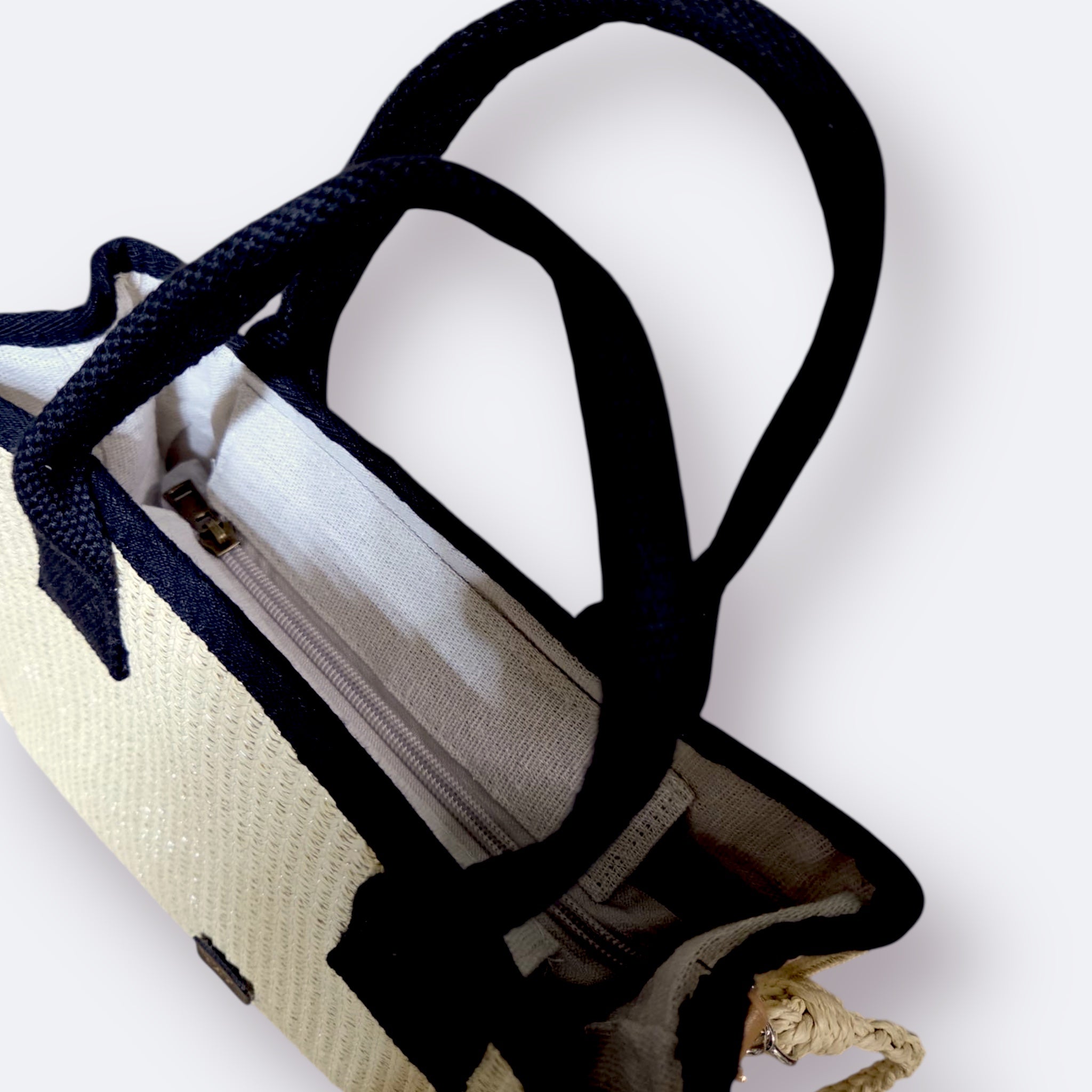 BOLSO DE RAFIA MÓNACO BEIS Y NEGRO