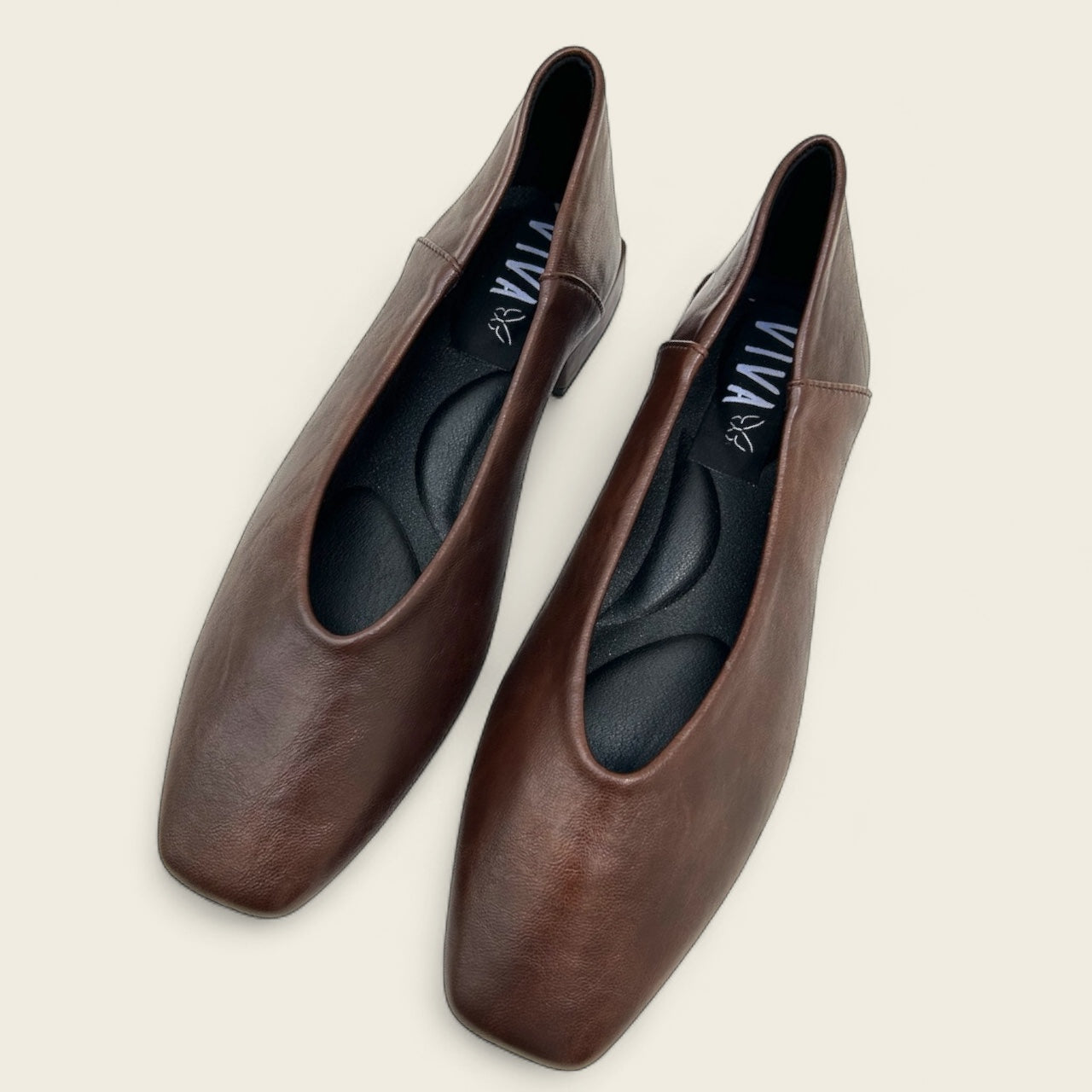 Zapato plano. CLARA. Marrón