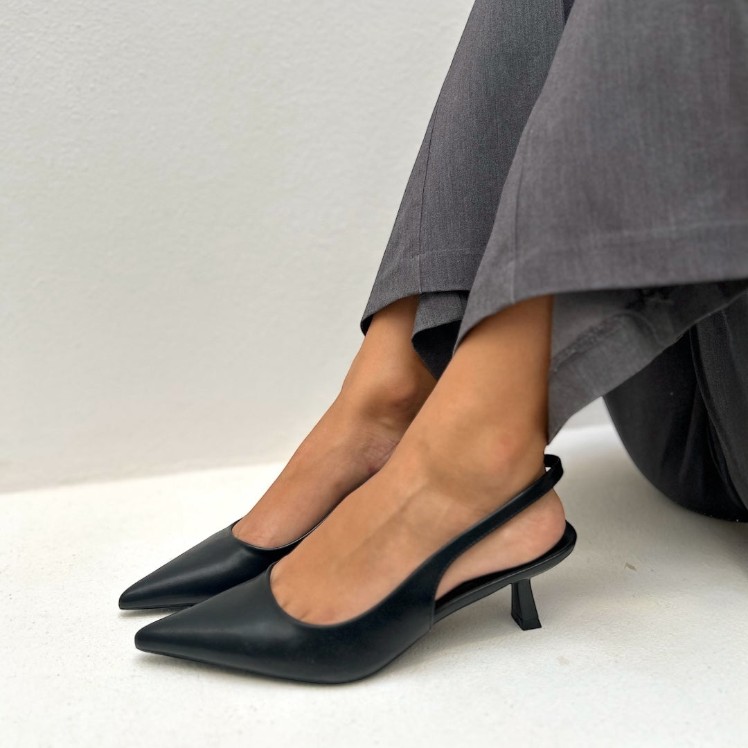 Salón destalonado ESTELA. Negro