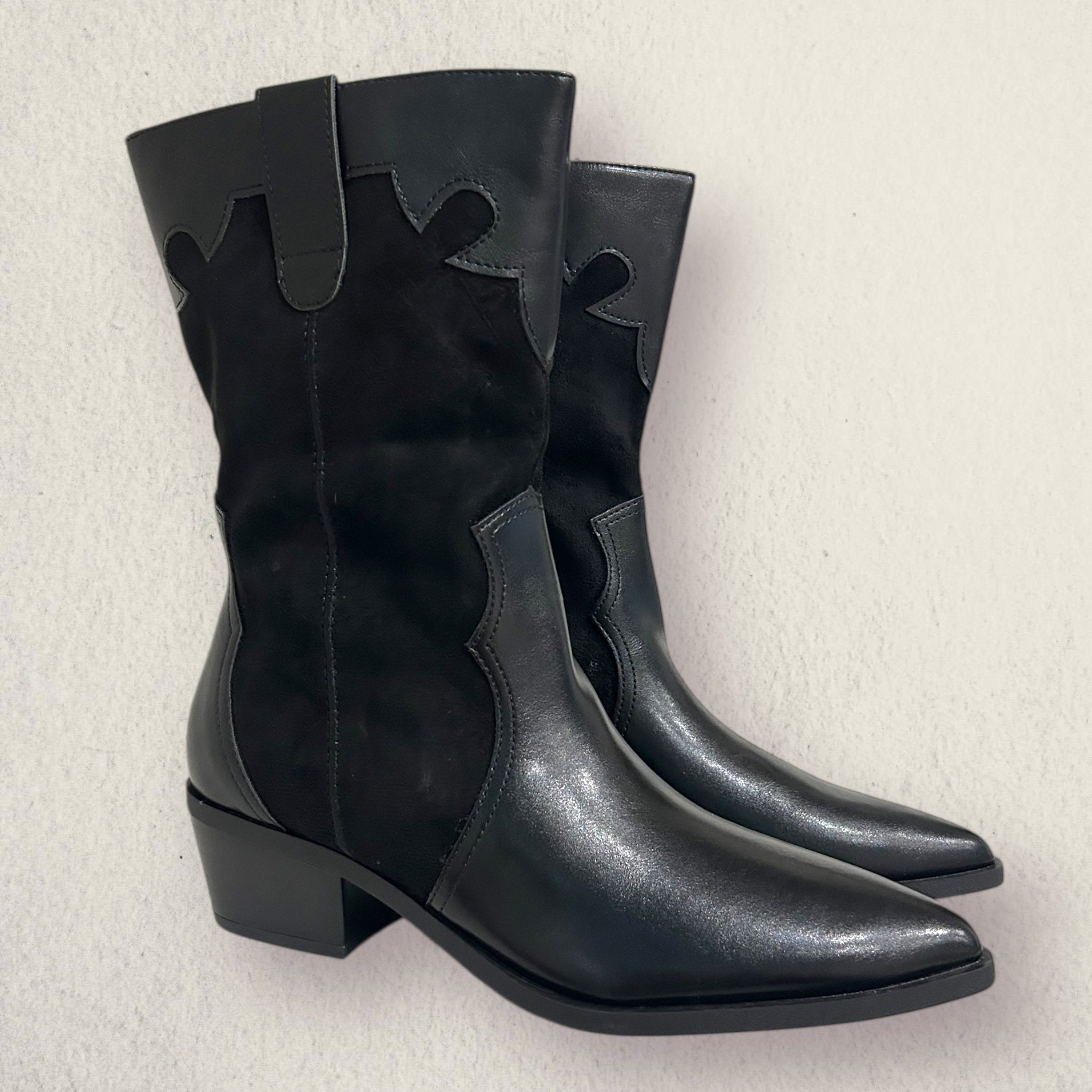 Bota NIXA. Negro