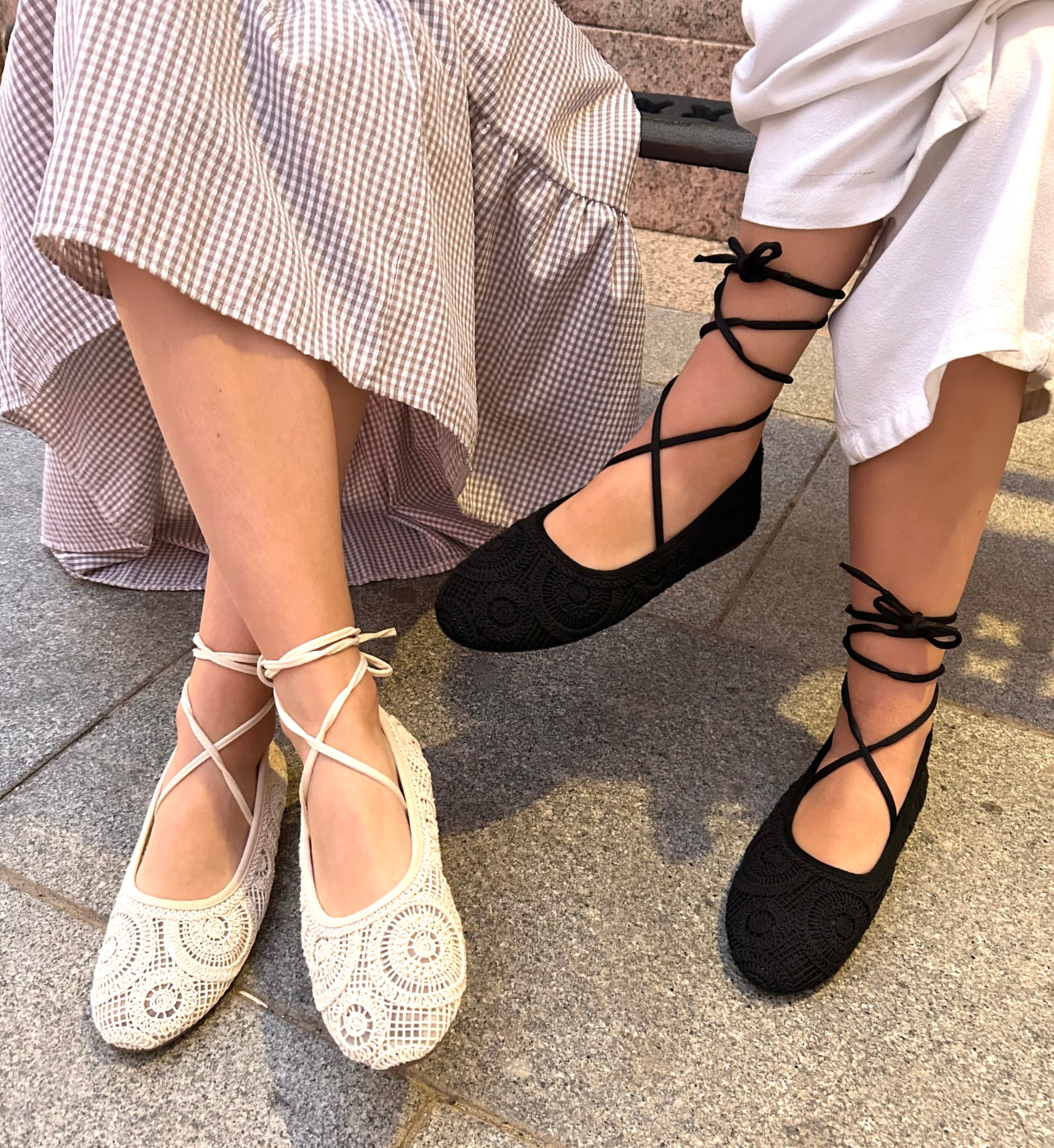 BAILARINAS FABIOLA. Crema