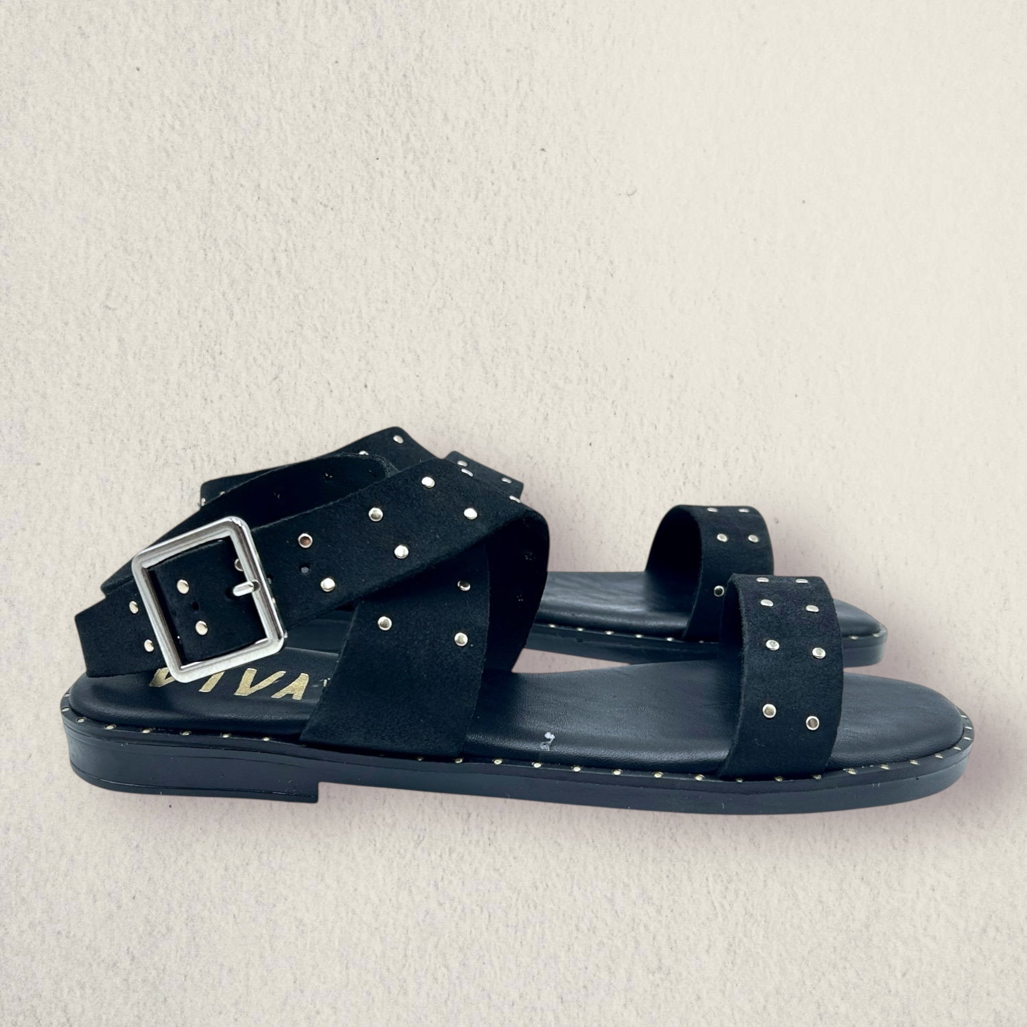 NOA ROCK - Sandalia plana. Negro