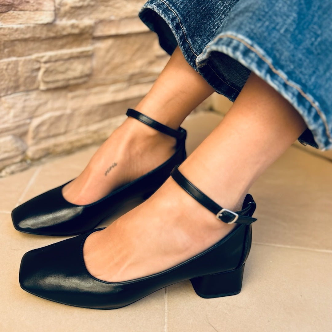 BELLA TACÓN - NEGRO