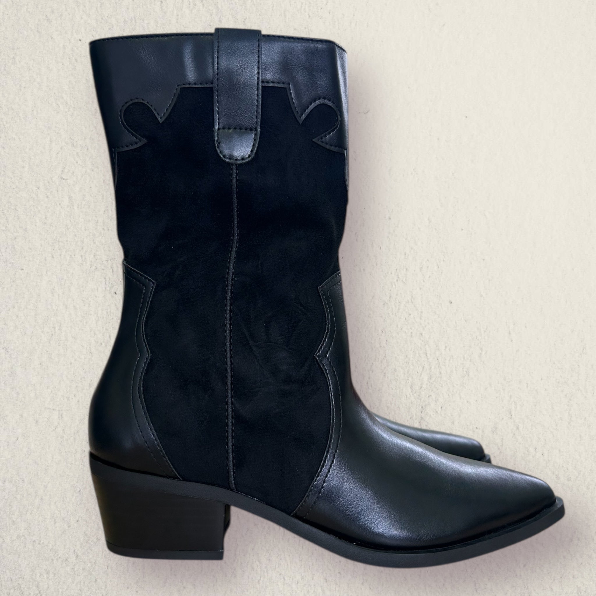 Bota NIXA. Negro