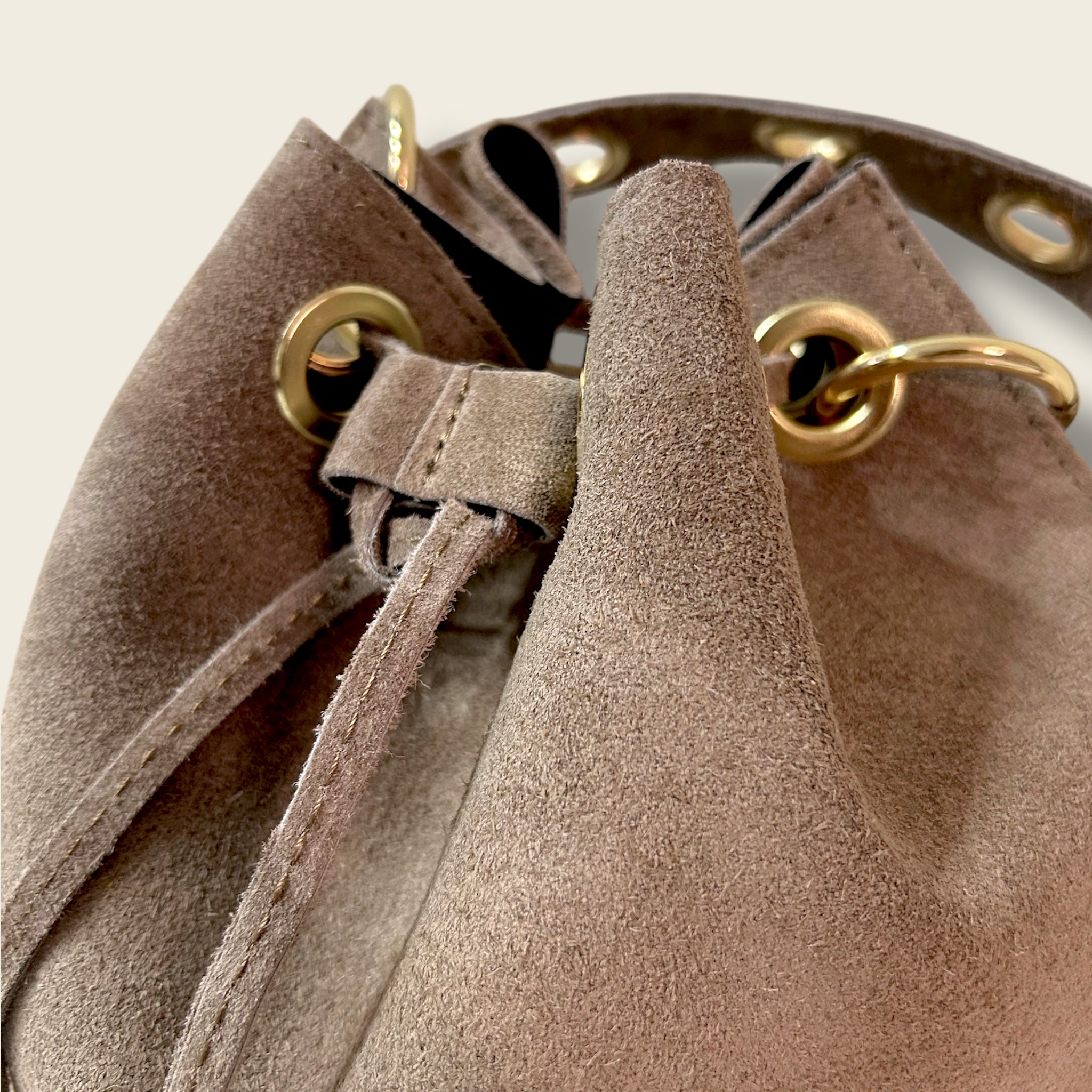 Bolso NORA. Taupe
