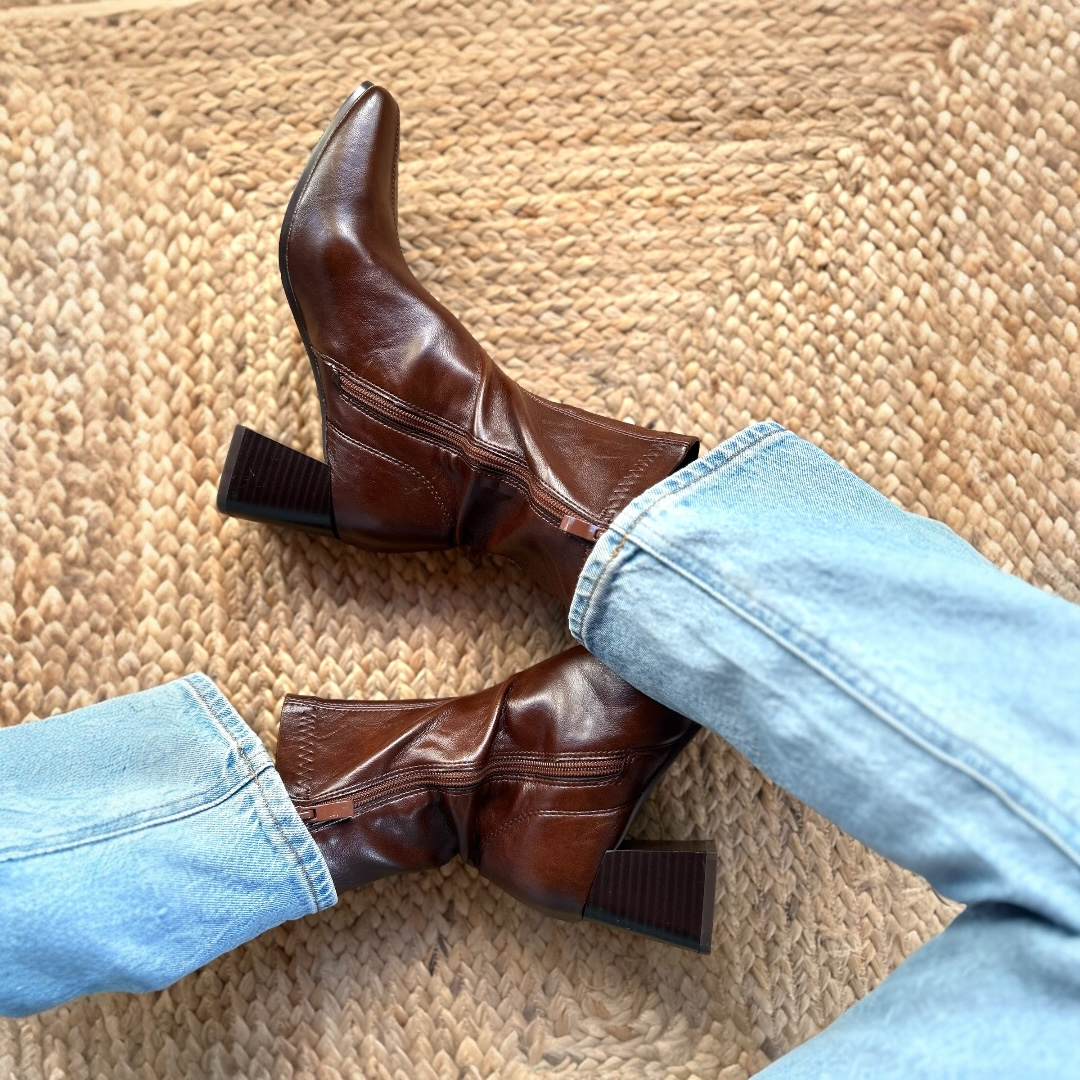 Botín AURA. Marrón